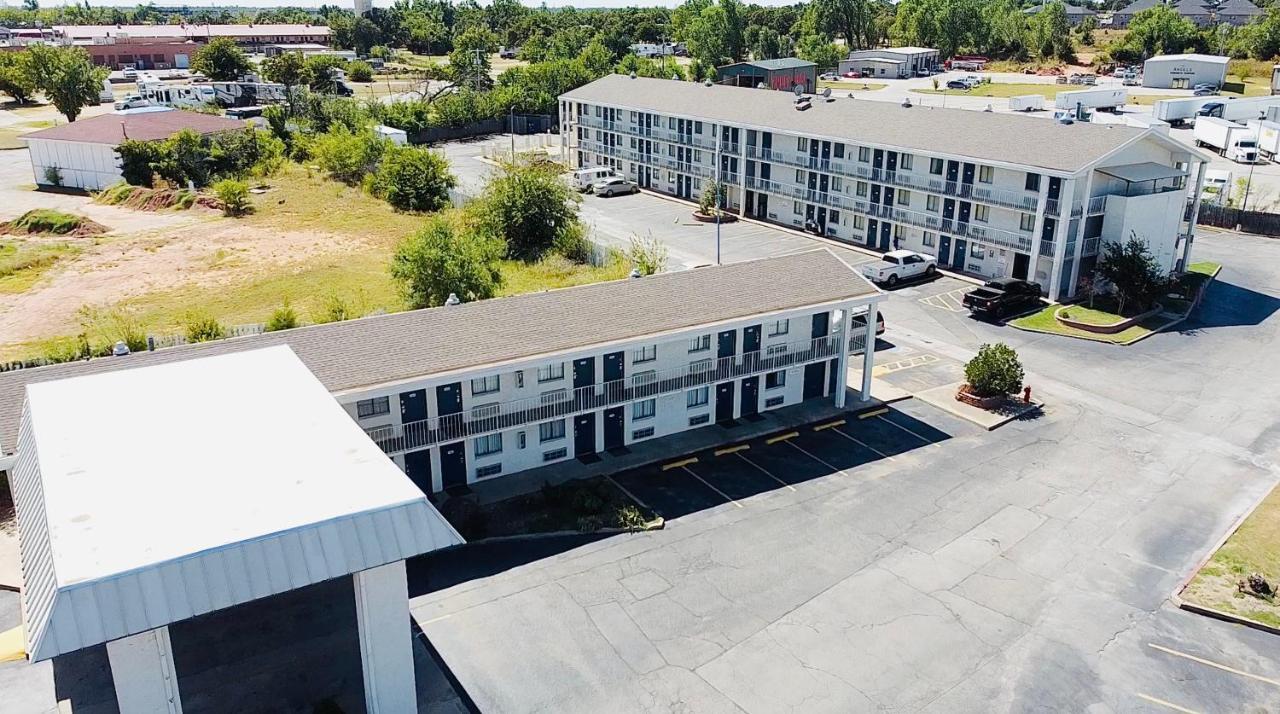 Economy Hotel Plus Oklahoma City Kültér fotó